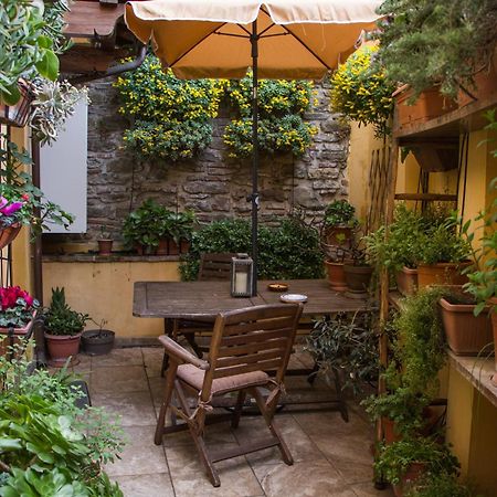 Residenza Fra Le Torri - Charme & Art Gallery Home อาเรซโซ ภายนอก รูปภาพ