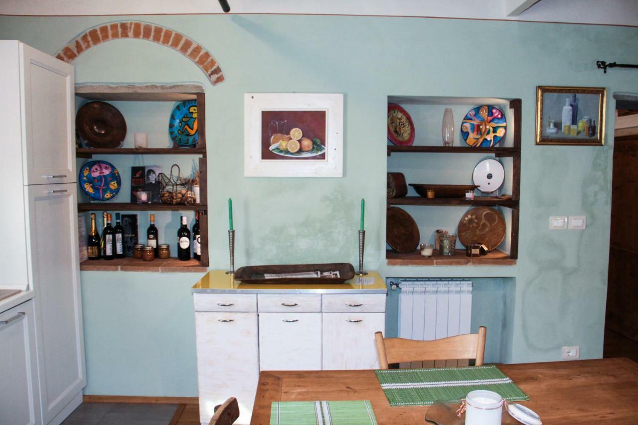 Residenza Fra Le Torri - Charme & Art Gallery Home อาเรซโซ ภายนอก รูปภาพ