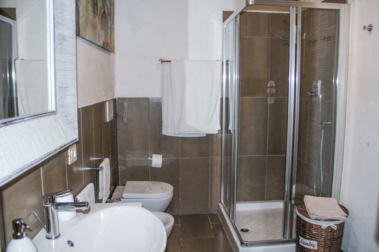 Residenza Fra Le Torri - Charme & Art Gallery Home อาเรซโซ ภายนอก รูปภาพ